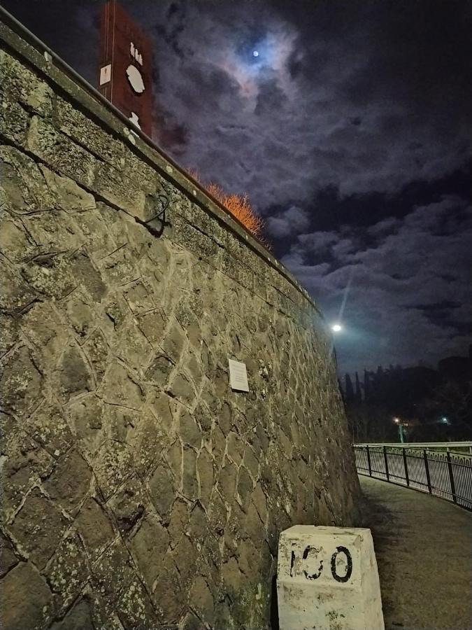 Hostel Al Centesimo Chilometro - Ristoro Del Pellegrino Montefiascone Exterior foto
